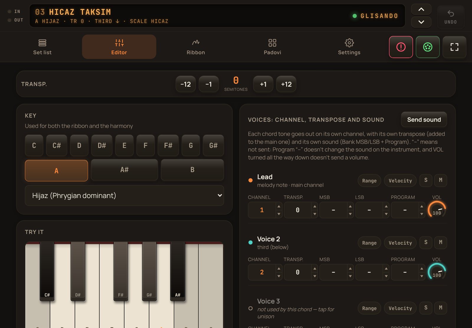 The Editor: key and scale, the try-it keyboard and the voice blocks with channel, transpose, bank, program and volume knobs